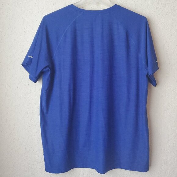Old Navy XL Blue Breathe ON T-Shirt - Picture 5 of 8